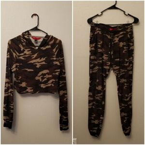 Hot Kiss Women's Camouflage Pantsuit